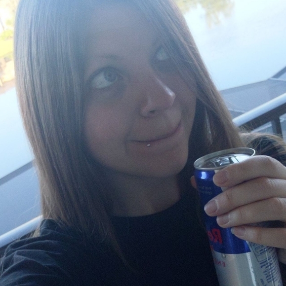 Meet your Posher, Sarah - Picture 1 of 1